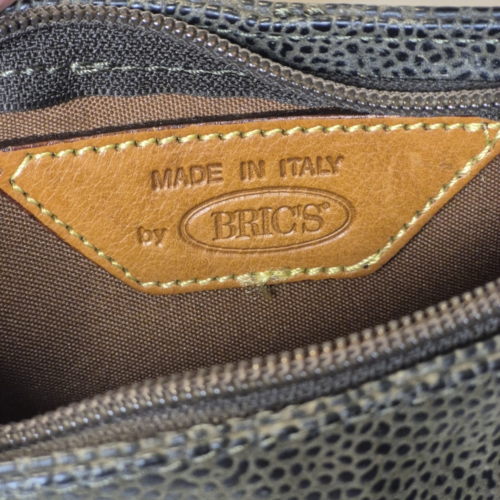 Bric's 8 Inch Brown/Grey Small Zippered Travel Bag - Picture 4 of 10